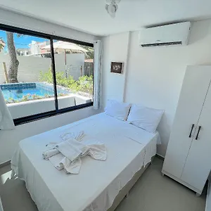 Flat Abril - Maracaipe , Pôrto das Galinhas Brasil